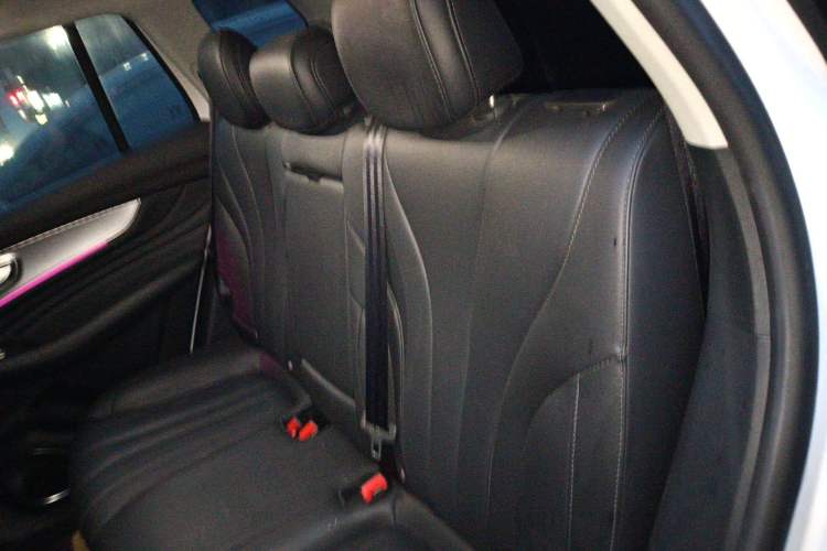 Used Roewe RX5 MAX 2021 Supreme Series 300TGI Automatic Smart Cabin Edition