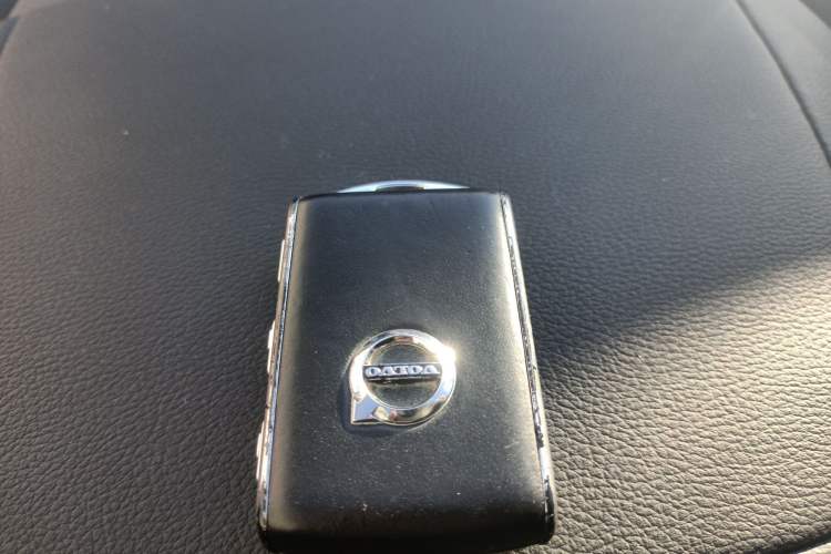 Used Volvo V90 2017 Cross Country T5 AWD Prestige Edition
