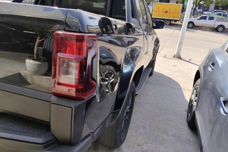 Used JMC Yuhu 7 2023 2.0T Automatic Diesel Two-Wheel Drive Comfort Version Standard Wheelbase