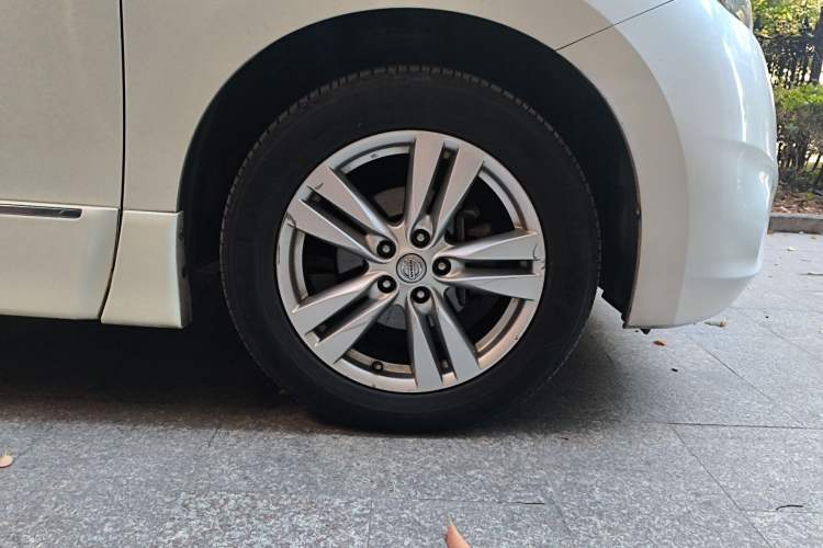 Used Nissan Quest 2015 3.5L SL