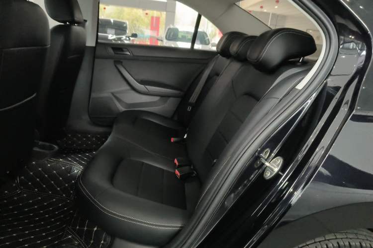 Used Volkswagen Santana 2021 1.5L Automatic Fashion Edition Left Rear Seat