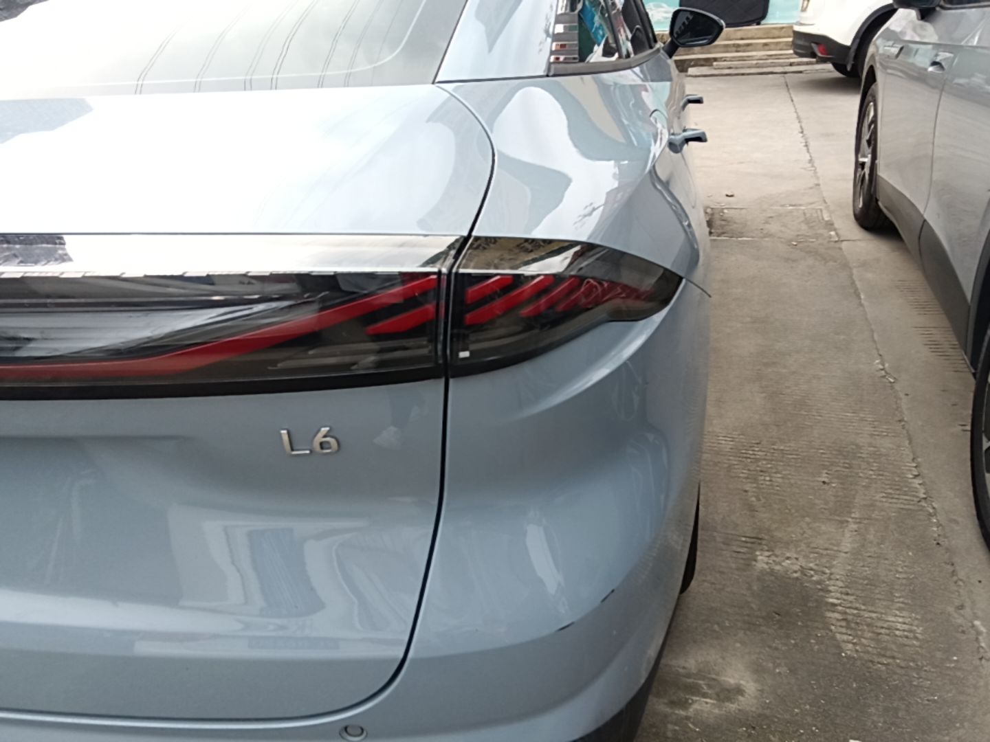 Geely Galaxy L6 2024 125km PLUS Dragon Edition — снимка 9