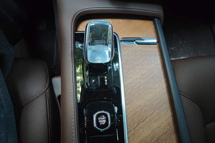 Used Volvo XC90 2023 B5 SmartDrive Luxury Edition 5 Seats
