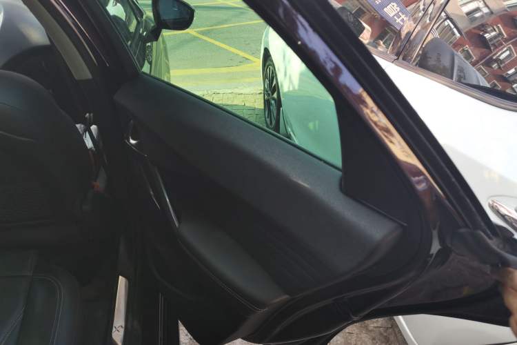 Used DS 5 2013 1.6T Luxury Edition THP200