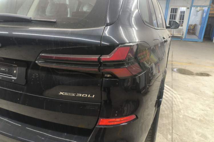 Used BMW X5 2026 Model, xDrive 30Li Prestige M Sport Night Package
