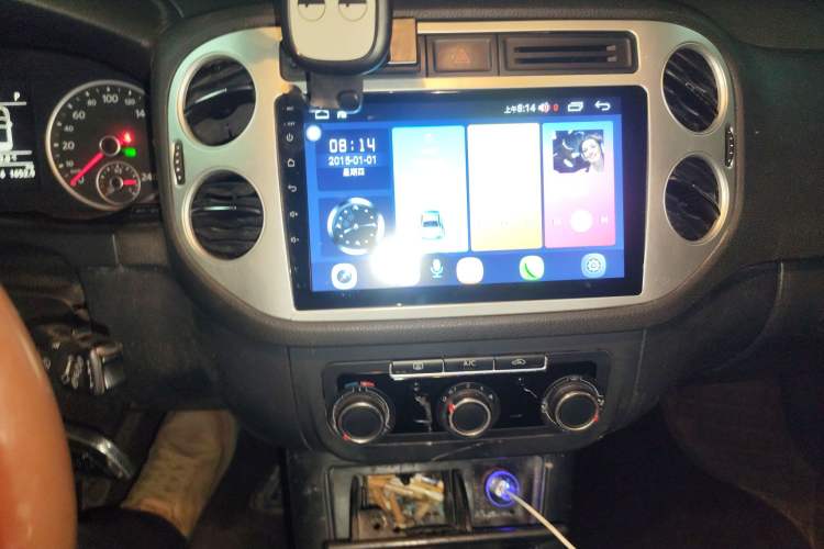 Used Volkswagen Tiguan 2015 1.8TSI Automatic Two-Wheel Drive Trend Edition Audio And AC Panel