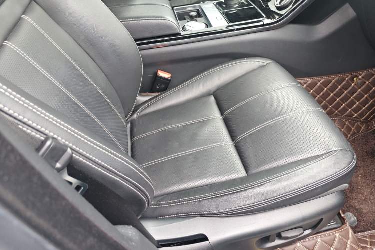 Used Land Rover Range Rover Velar 2018 P300 S
