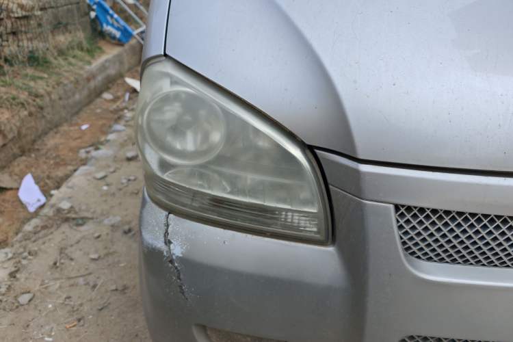 Used BAIC Weiwang 306 2011 1.3L luxury version 8 seats
