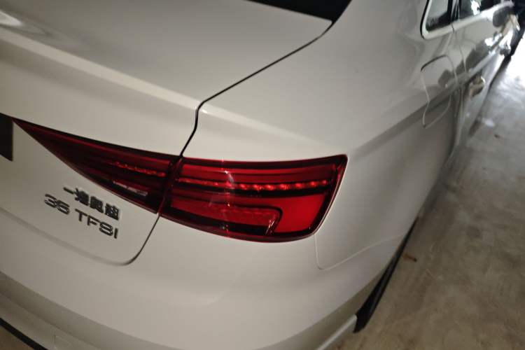 Used Audi A3 2020 Limousine 35 TFSI Fashion Edition China VI Emission Standard Right Rear Taillight