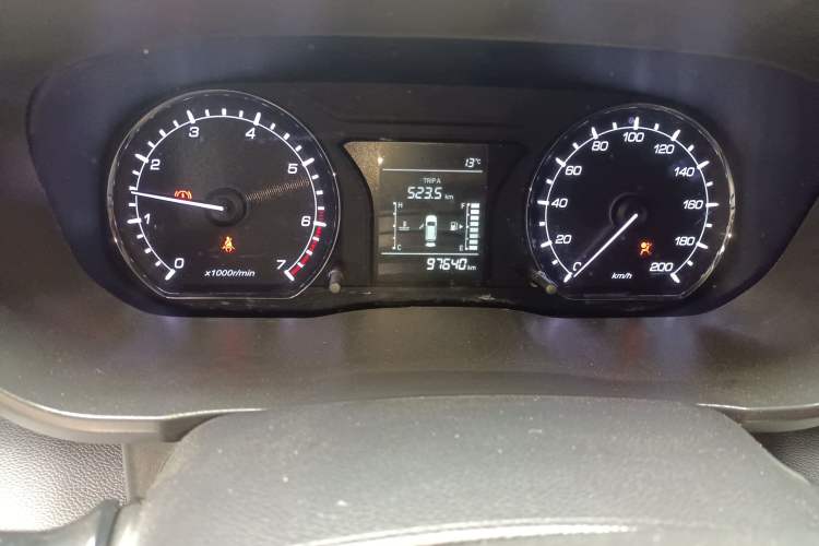 Used CHANGAN OSHAN X70A 2018 1.5L Manual Standard Edition
