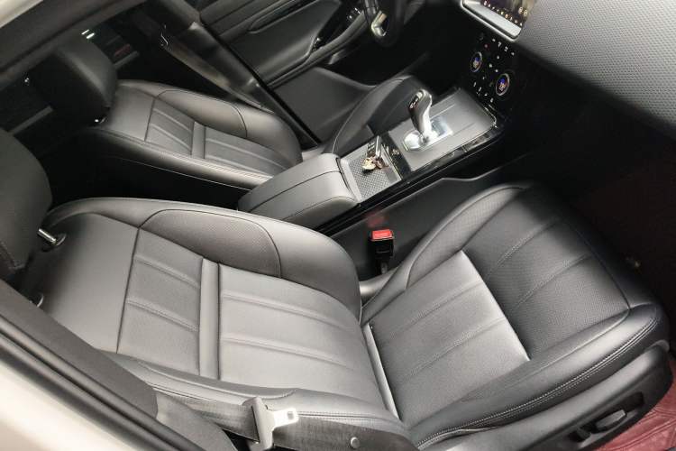 Used Land Rover Range Rover Evoque 2020 249 PS R-DYNAMIC S Sport Edition