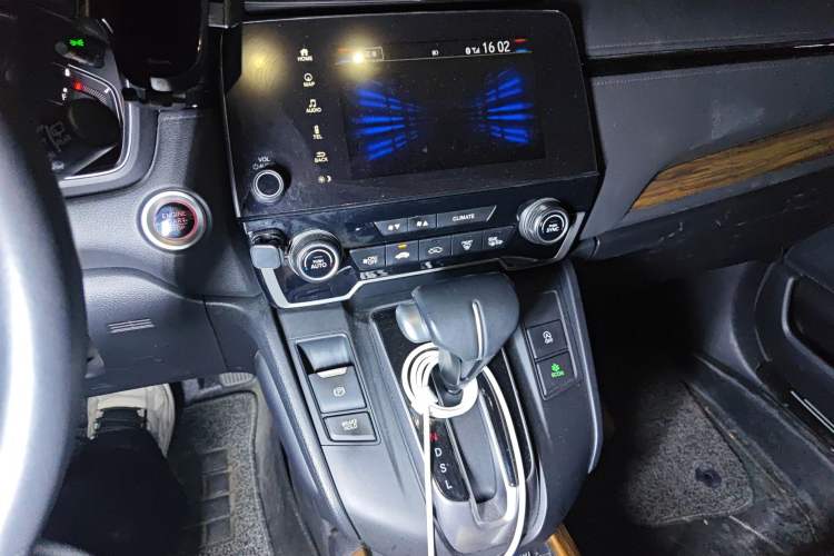 Used Honda CR-V 2021 240TURBO CVT 2WD Fashion Edition Audio And AC Panel