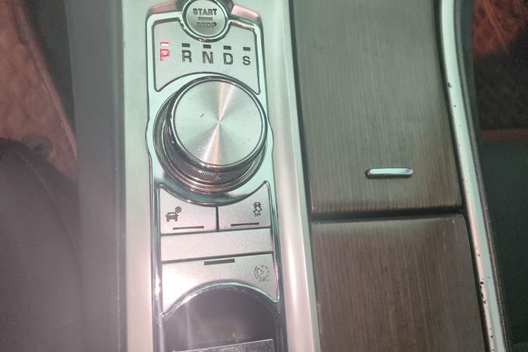 Used Jaguar XF 2014 XF 2.0T Prestige Edition
