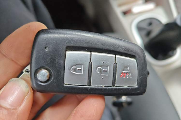 Used Venucia R50 2016 1.6L Manual Elite Edition
