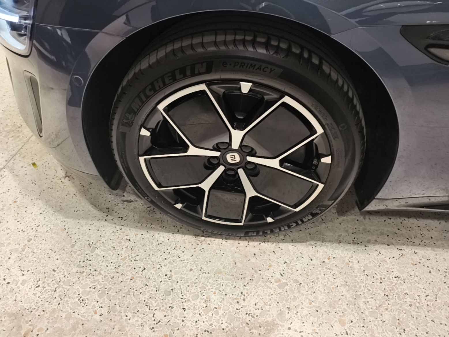 Xiaomi Auto SU7 2024 Rear-Drive Ultra-Long Range Advanced Pro-Level Intelligent Driving Version — снимка 10