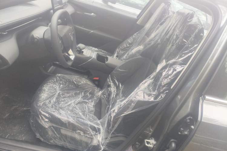 Used CHANGAN Eado 2025 Blue Whale 1.5T 500Bar Prestige Model