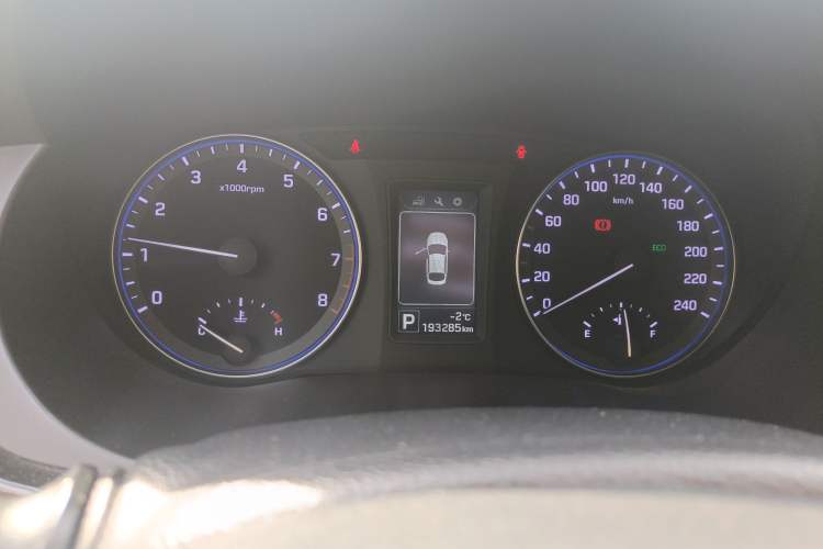 Used Hyundai Mistra 2014 1.8L Automatic Smart GLS
