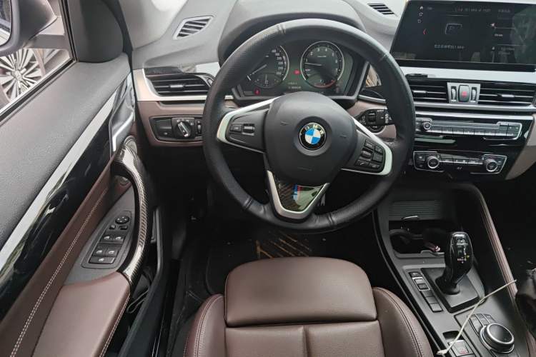 Used BMW X1 2020 sDrive25Li Leading Model
