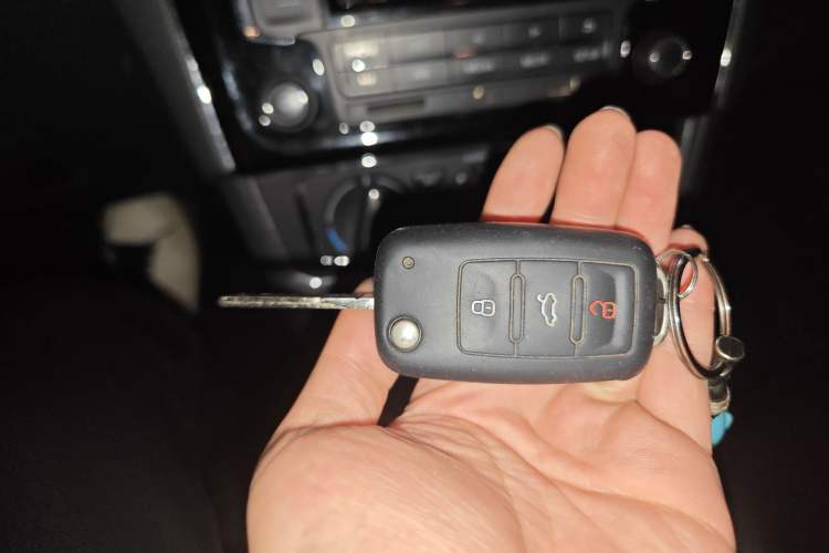 Used Volkswagen Santana 2017 Haval H9 1.6L Automatic Comfort Edition Vehicle Key