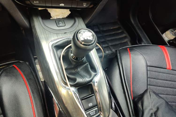 Used Honda XR-V 2015 1.8L EXi Manual Comfort Edition
