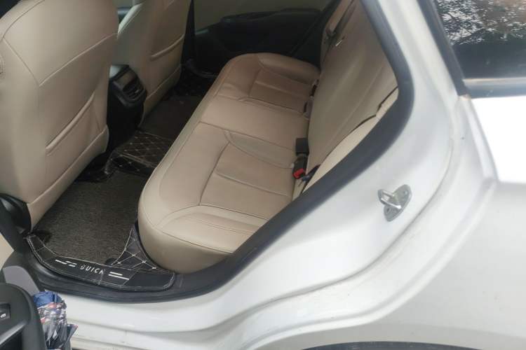 Used Buick GT 2019 15T Dual-Clutch Connected Elite Model China VI Left Rear Seat