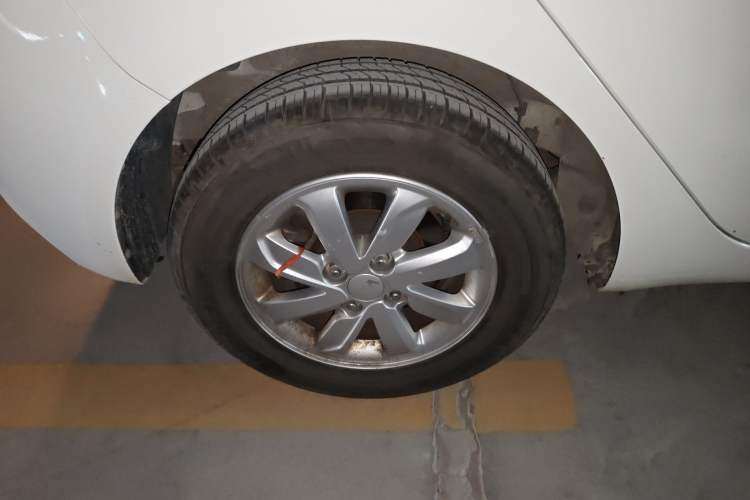 Used Kia K2 2015 Hatchback 1.4L AT GLS Cool Edition