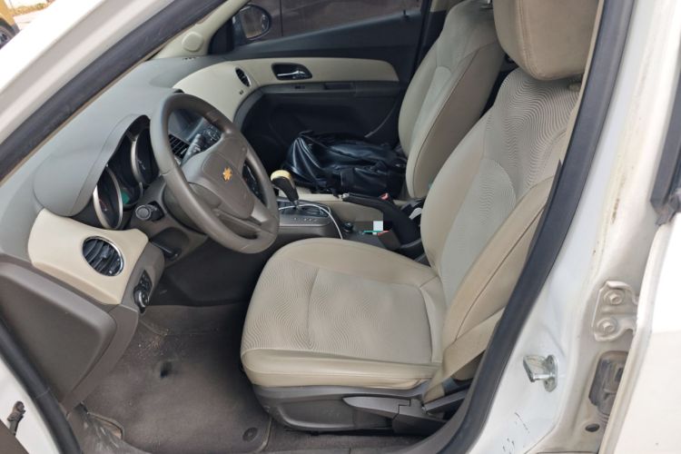 Used Chevrolet Cruze 2015 1.5L Classic SE AT
