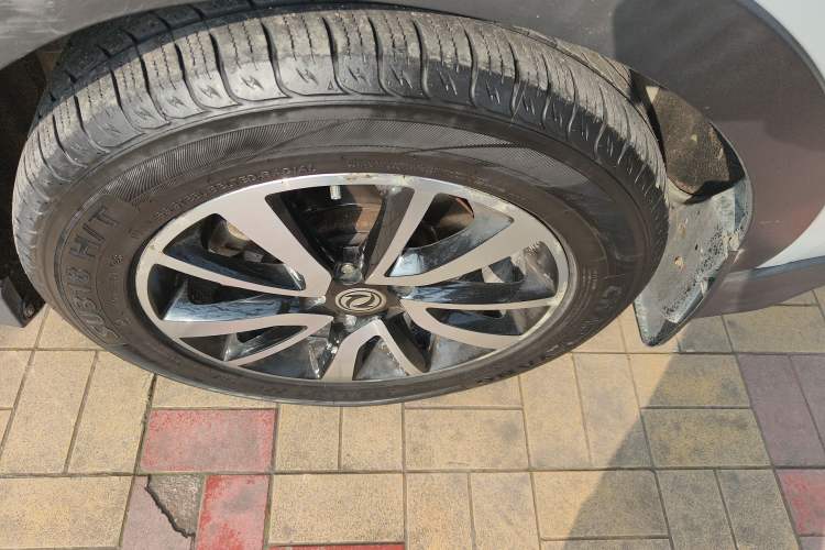 Used Dongfeng Fengon 580 2017 1.5T Manual Luxury Model