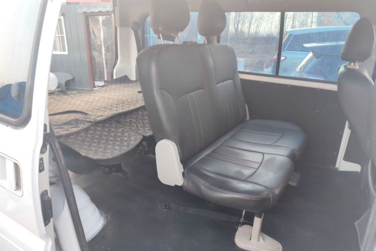 Used FORTHING Lingzhi 2022 M5 1.6L Practical 7-Seater
