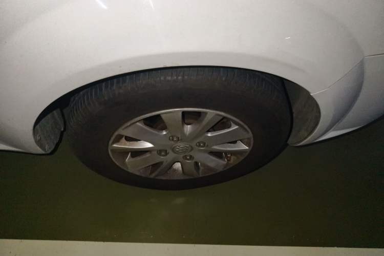 Used Buick Excelle 2015 1.5L Automatic Classic Model
