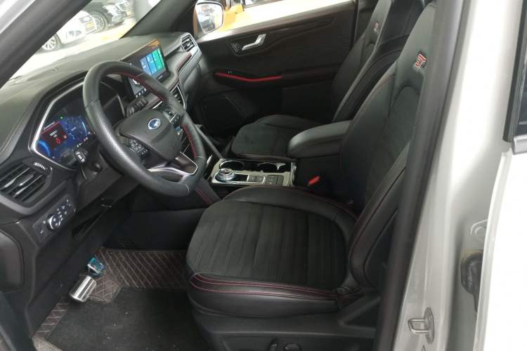 Used Ford Escape 2024 EcoBoost 245 Four-Wheel Drive ST-Line Pro Trim