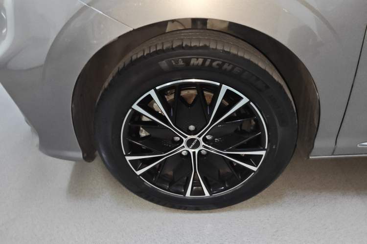 Used Roewe iMAX8 2023 400TGI Comfort Edition