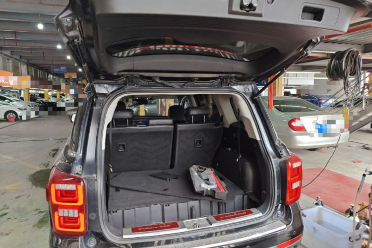 Used GAC Trumpchi GS8 2017 320T Two-Wheel Drive Luxury Smart Connectivity Version (7 Seats)
