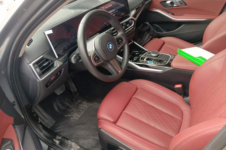 Used BMW i3 2022 eDrive 35 L Left Front Seat