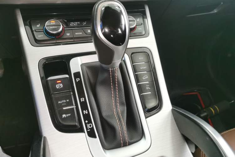 Used Geely Auto Emgrand X7 Sport 2016 1.8TD Automatic Smart Model
