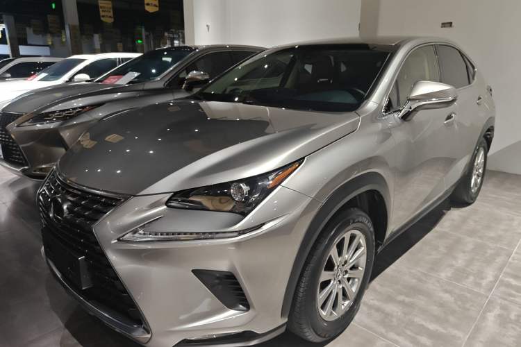 Used Lexus NX 2018 300 Front-Drive Freeline Edition