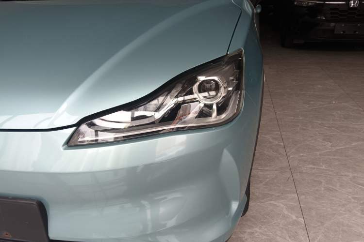 Used NETA V 2022 Long-Range Industry Custom Edition Left Front Headlight