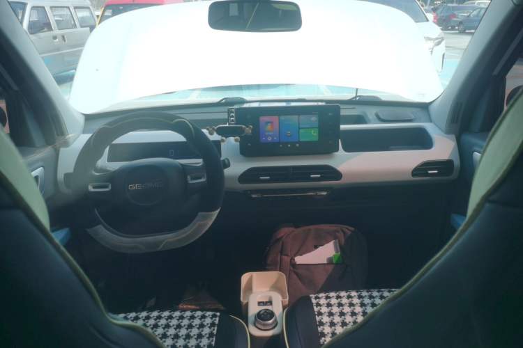 Used Geely Galaxy Panda 2023 Panda Mini 200km Endurance Bear