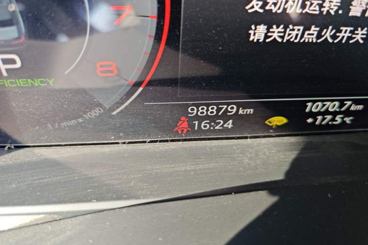 Used Audi A6L 2019 45 TFSI Prestige Elegant Edition Odometer Close Up