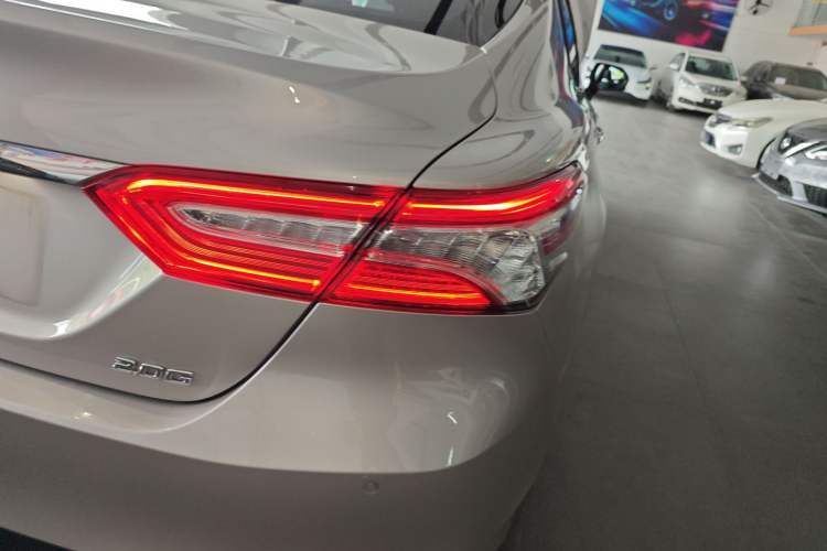 Used Toyota Camry 2021 2.0G Luxury Edition Exterior 1