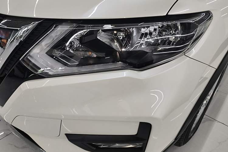 Used Nissan X-Trail 2019 2.0L CVT Smart Connect Comfort Edition 2WD
