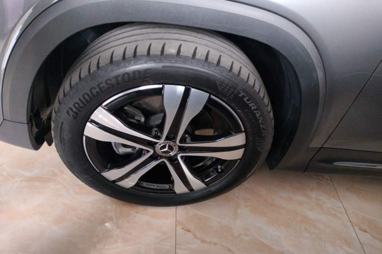 Used Mercedes-Benz EQB 2023-Year Restyled EQB 350 4MATIC
