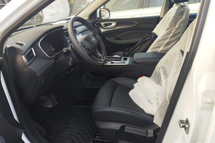 Used Roewe RX5 2025 PLUS 330TGI Automatic Trendsetting Smart Edition