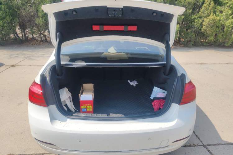 Used BMW 3 Series 2016 320Li Fashion Model
