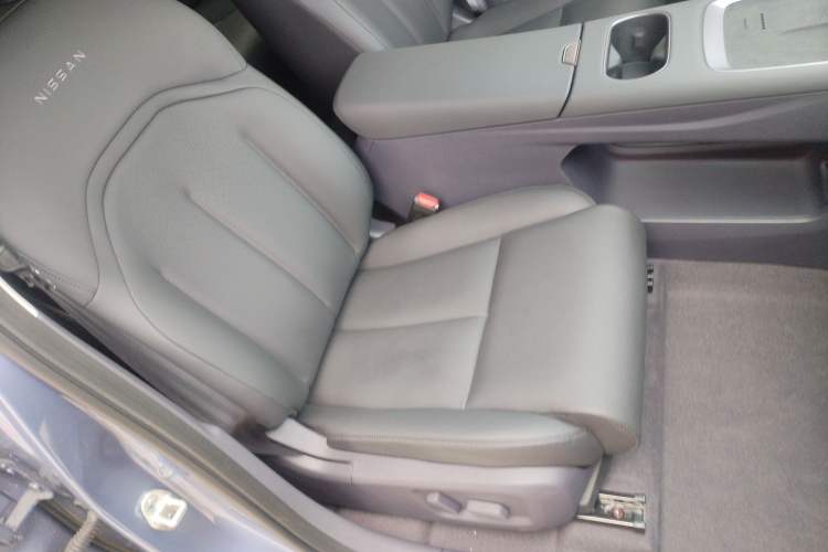 Used Nissan N6 2026 Model 180 Pro Right Front Seat