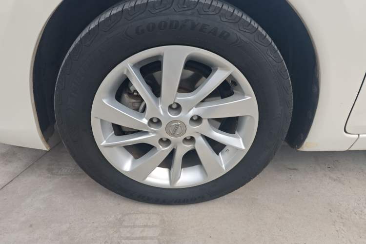Used Nissan Tiida 2019 1.6L CVT Cool Edition China VI Standard Left Front Wheel Hub