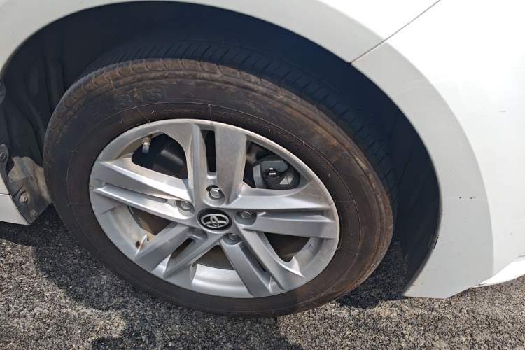 Used Toyota Levin 2021 Dual-Engine 1.8H E-CVT Luxury Edition Right Front Wheel Hub