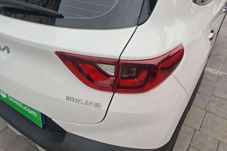 Used Kia kx1 Stonic 2021 1.4L CVT Sunroof Model