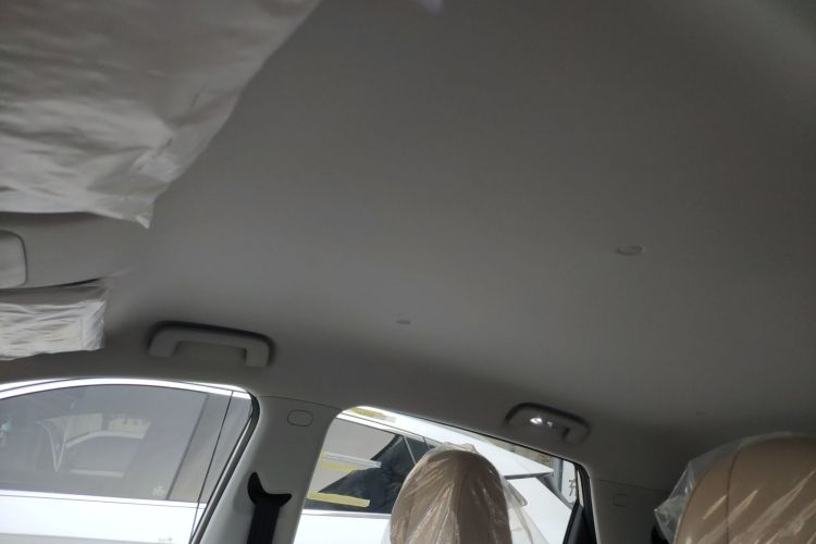 Used Wuling Bingo S 2025 Model 325km Deluxe Edition Headliner