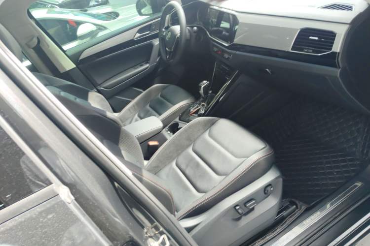 Used Volkswagen Tayron 2020 330TSI Two-Wheel Drive Luxury Smart Connectivity Version Right Front Seat